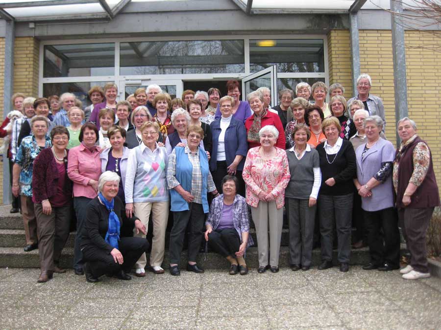 Mitgliederversammlung 2011
aufgenommen vor dem ev. Gemeindehaus Union